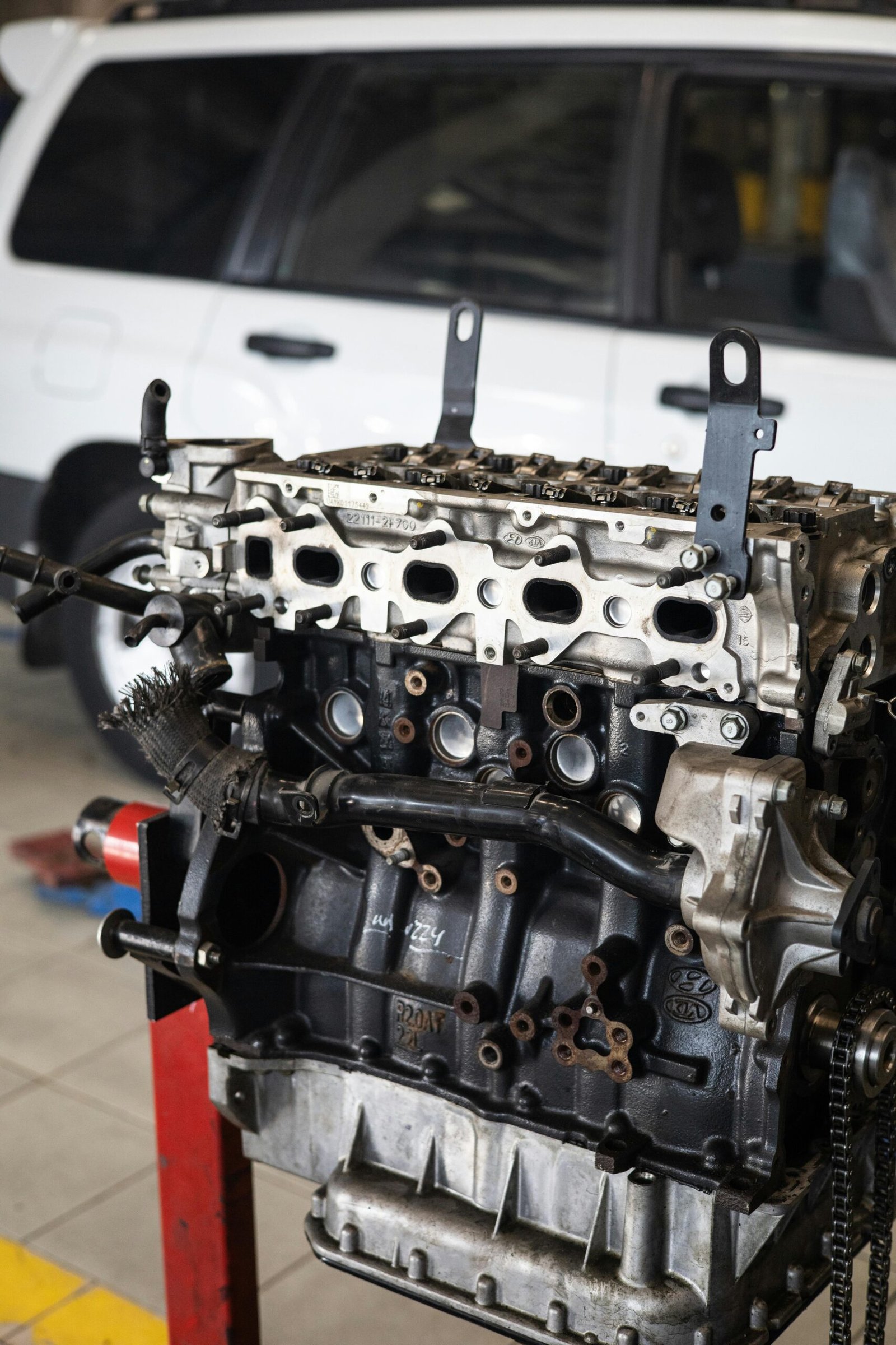 https://vlautomotive.shop/wp-content/uploads/2026/02/pexels-artempodrez-8985968-scaled.jpg
